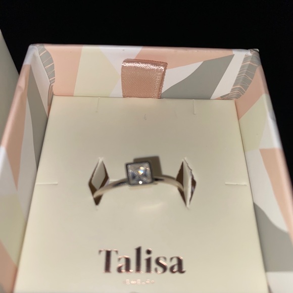 Talisa Size9 stackable ring - Picture 2 of 4